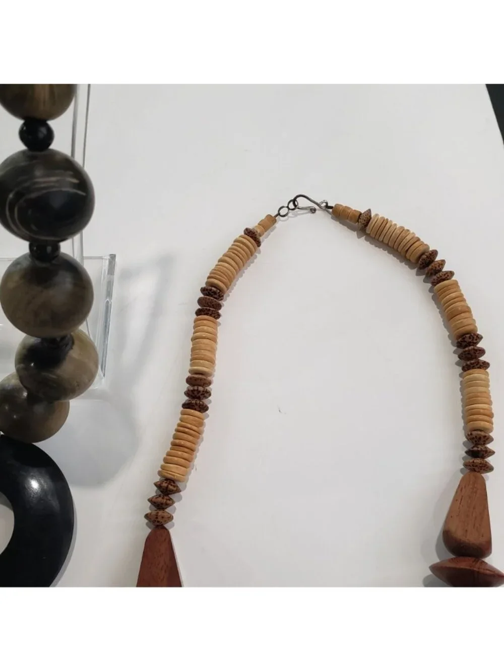 Five 5 Handmade Beaded Wooden Necklaces Animal Inspired Designs Multicolor State - Picture 7 of 16